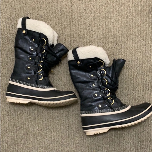 Sorel black waterproof boots - Picture 7 of 7